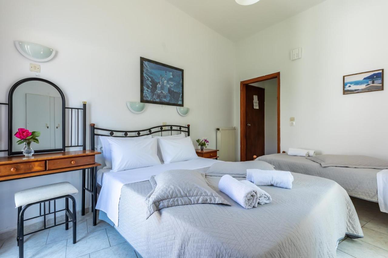 Regina Hotel Skopelos Exterior foto
